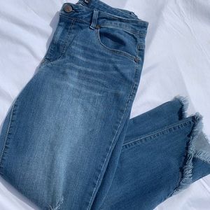 1822 Distressed Asymmetrical Hem Jeans